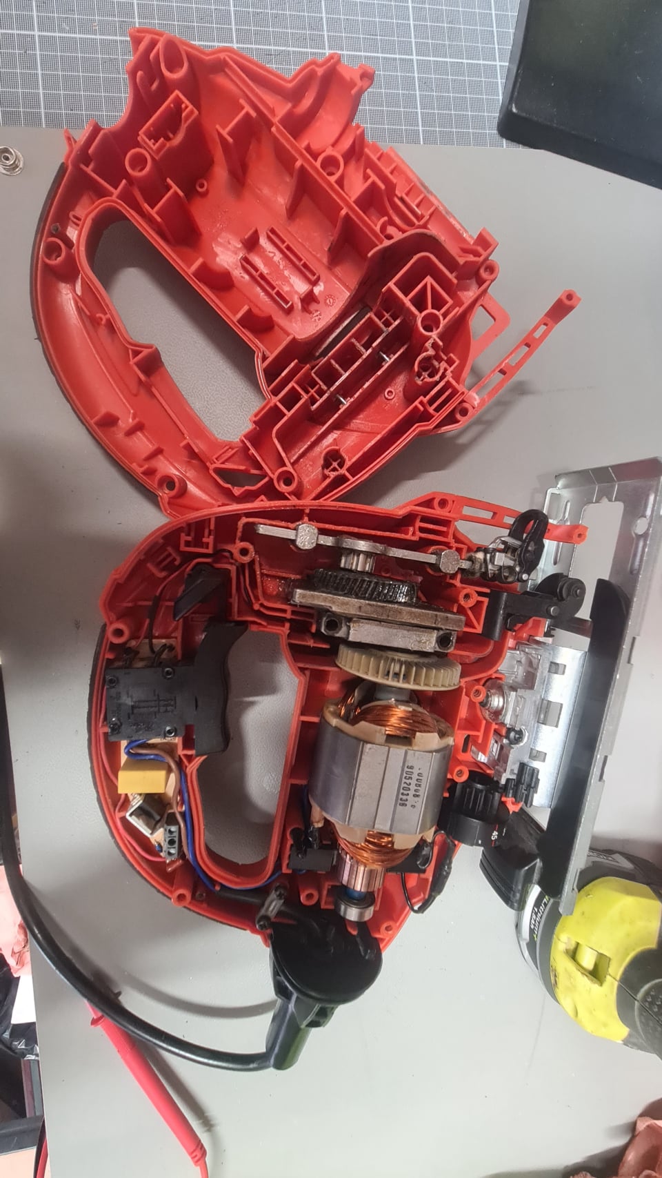 Maintenance sur scie sauteuse - APRES